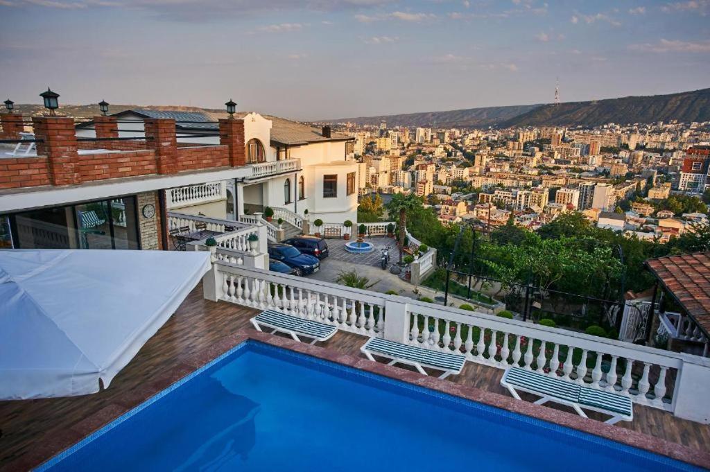 The Hilltop Skyline Hotel Τυφλίδα Εξωτερικό φωτογραφία